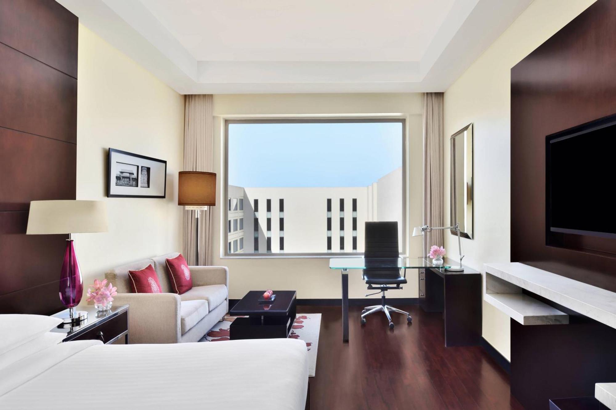 자이푸르 메리어트 호텔 외부 사진 A typical room at the hotel
