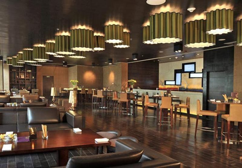 자이푸르 메리어트 호텔 외부 사진 The interior of the lounge